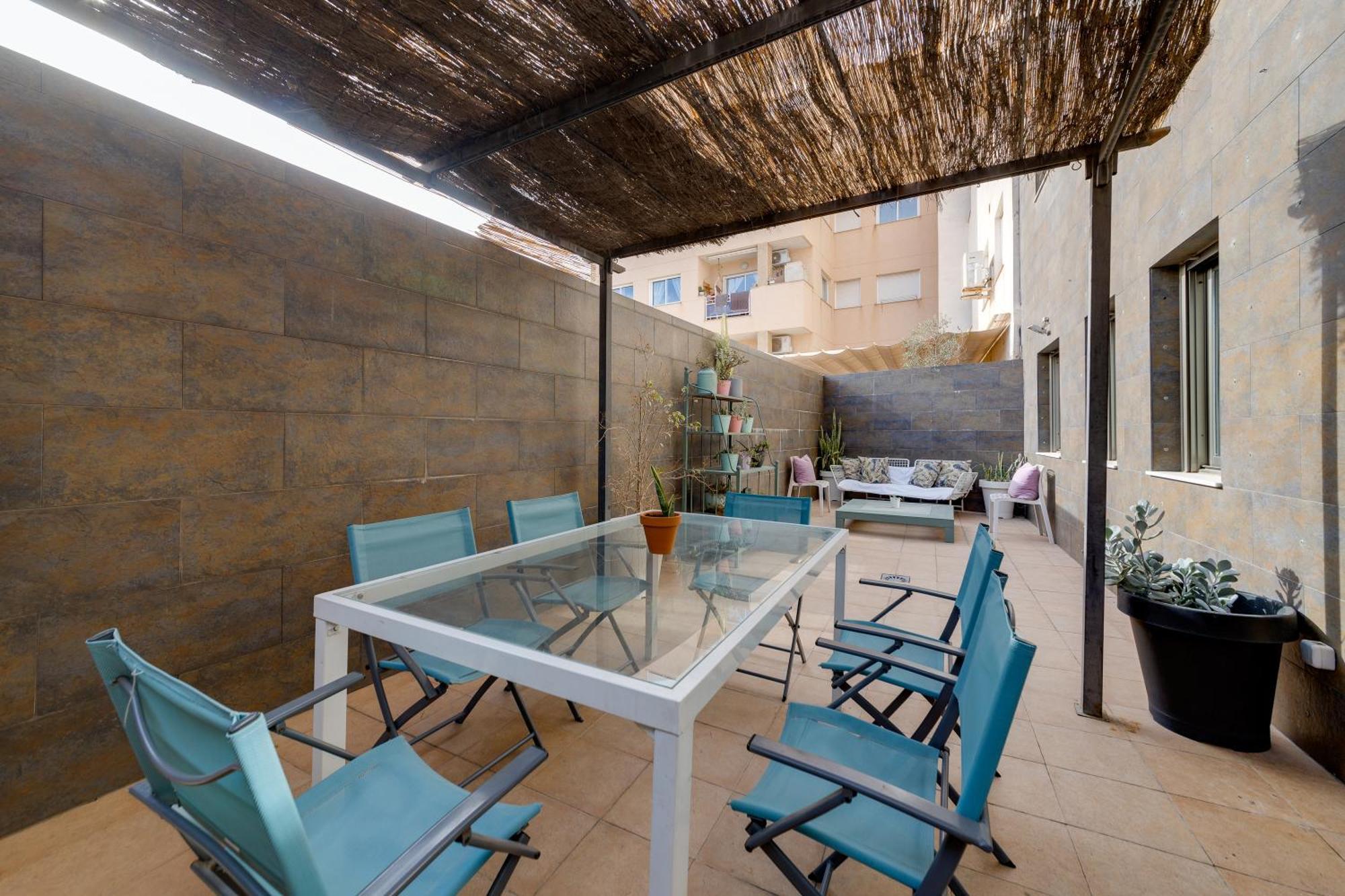 Апартаменты Mi Patio Торевьиа Экстерьер фото