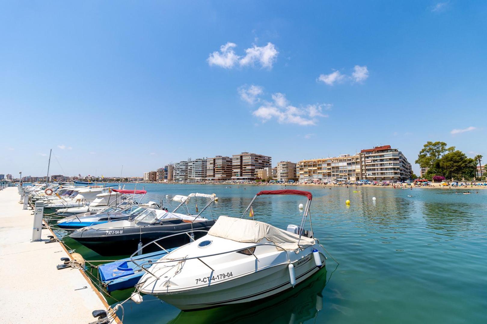 Апартаменты Mi Patio Торевьиа Экстерьер фото