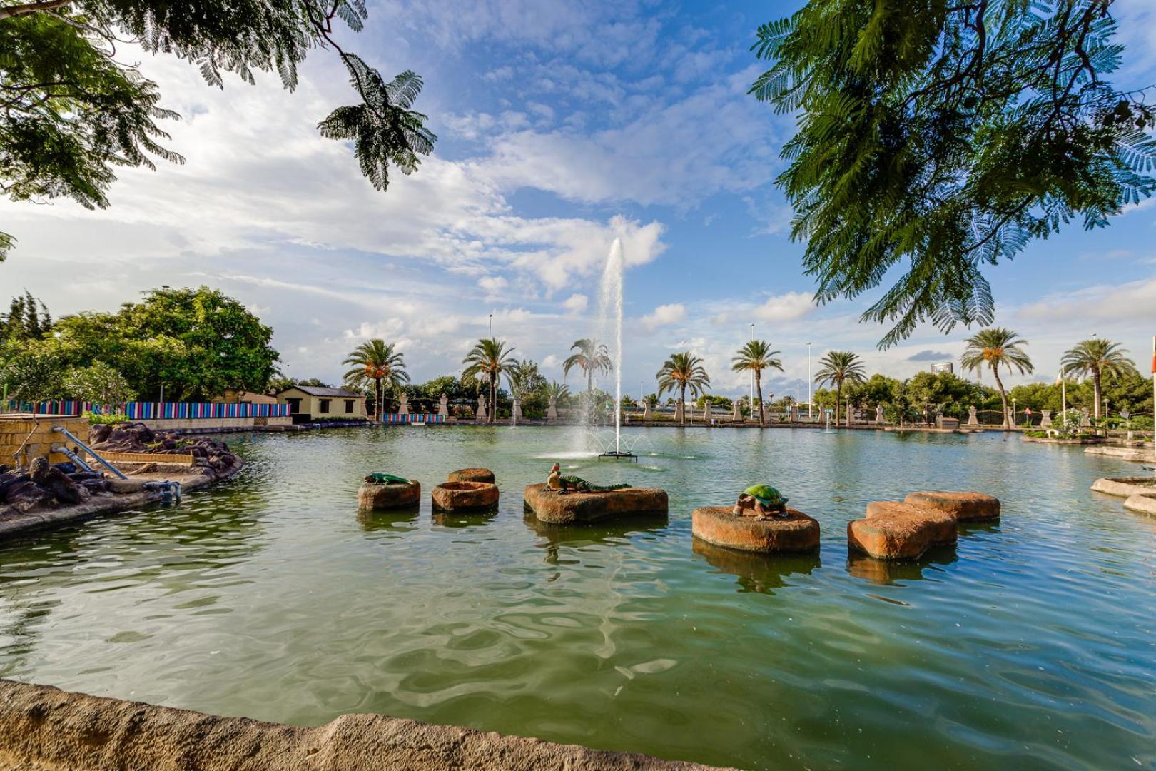 Апартаменты Mi Patio Торевьиа Экстерьер фото